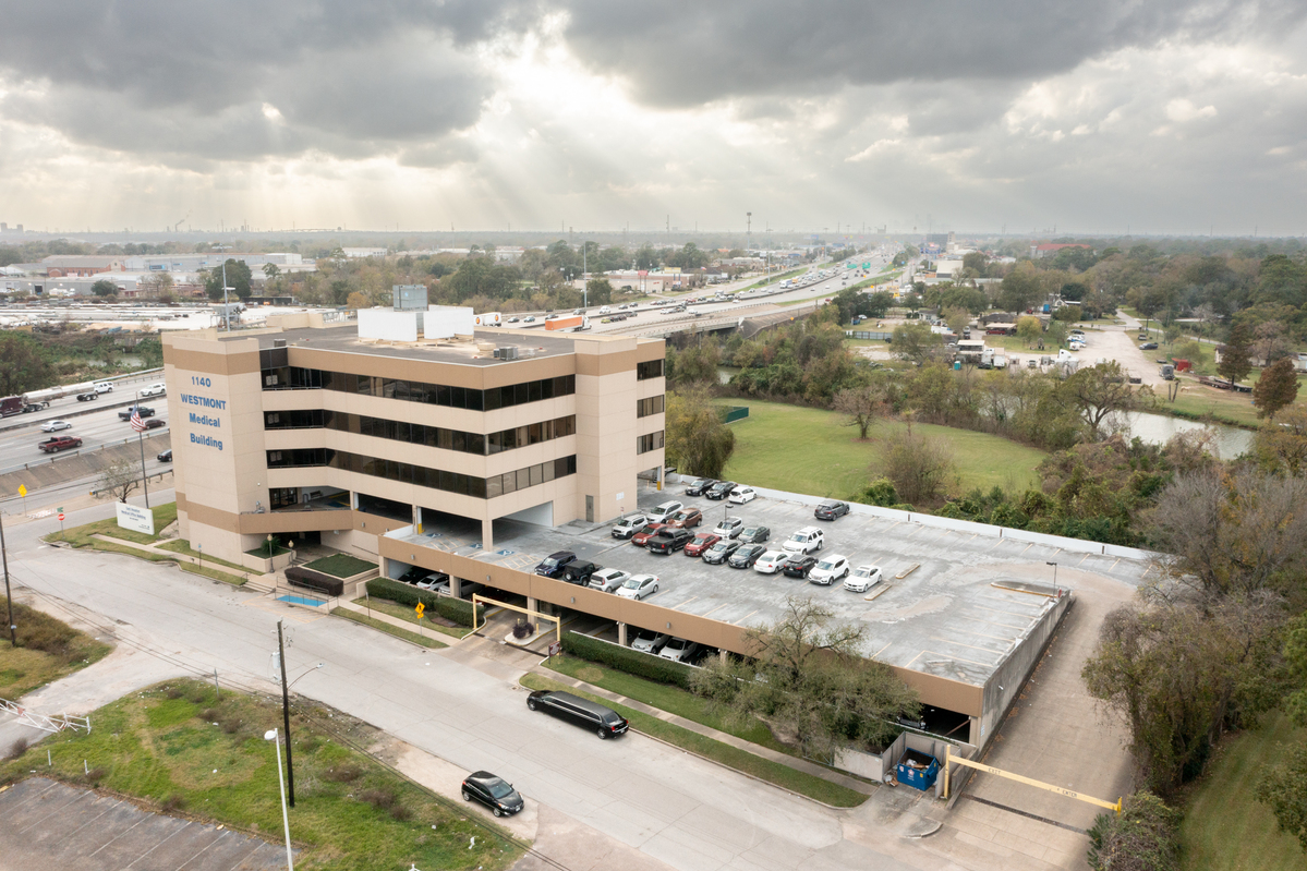 1140 Westmont Drive, Entire Building