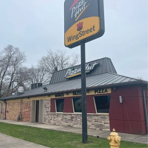 PIZZA HUT